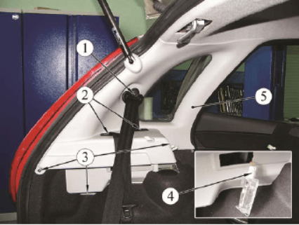 Демонтаж ремней безопасности задних, ВАЗ-2192