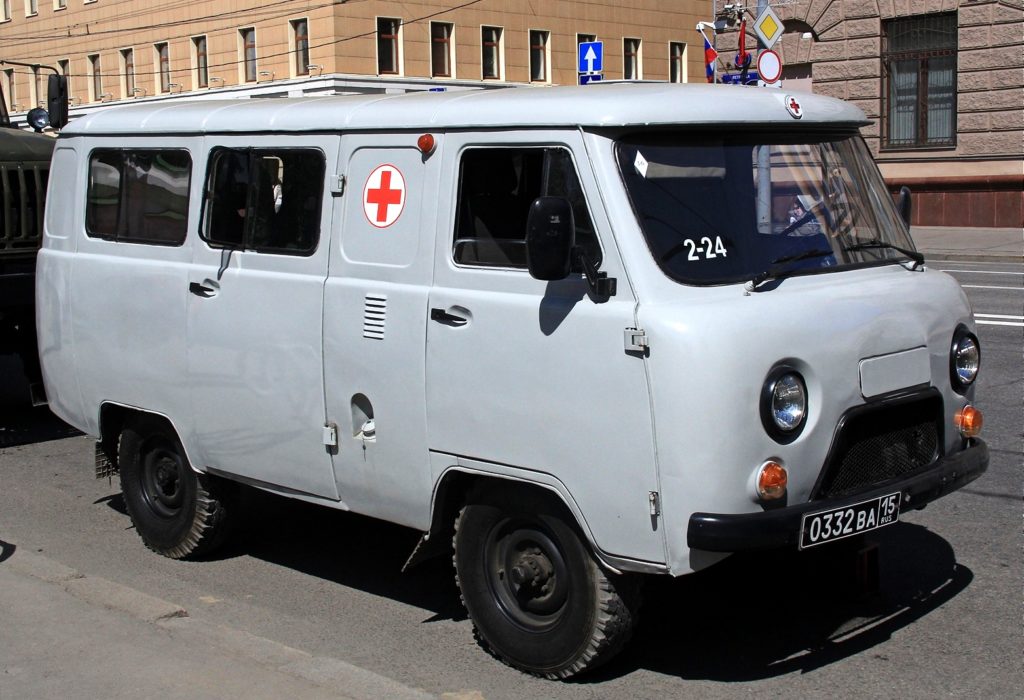 Санитарный автомобиль УАЗ 3962 — обзор возможностей