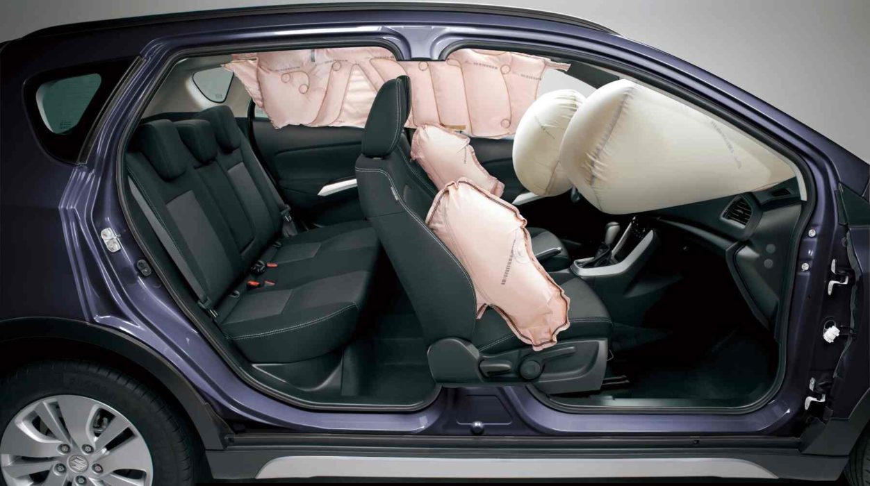 Лада Веста — сколько подушек безопасности у автомобиля?