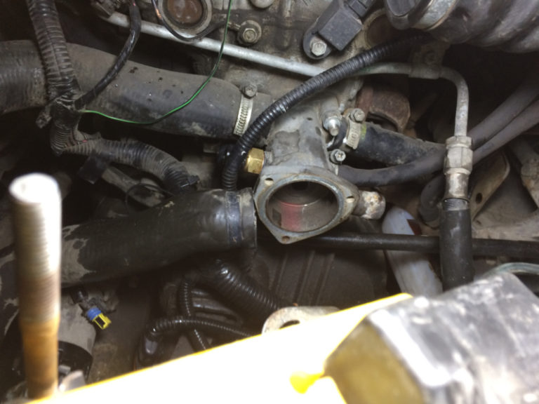 Почему двигатель долго и плохо греется на Лада Приора