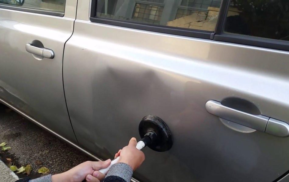 Как выправить дверь автомобиля своими руками?
