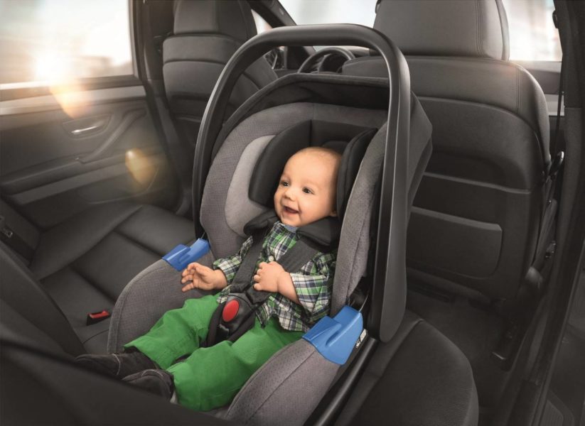 В чем перевозить новорожденного ребенка в машине?