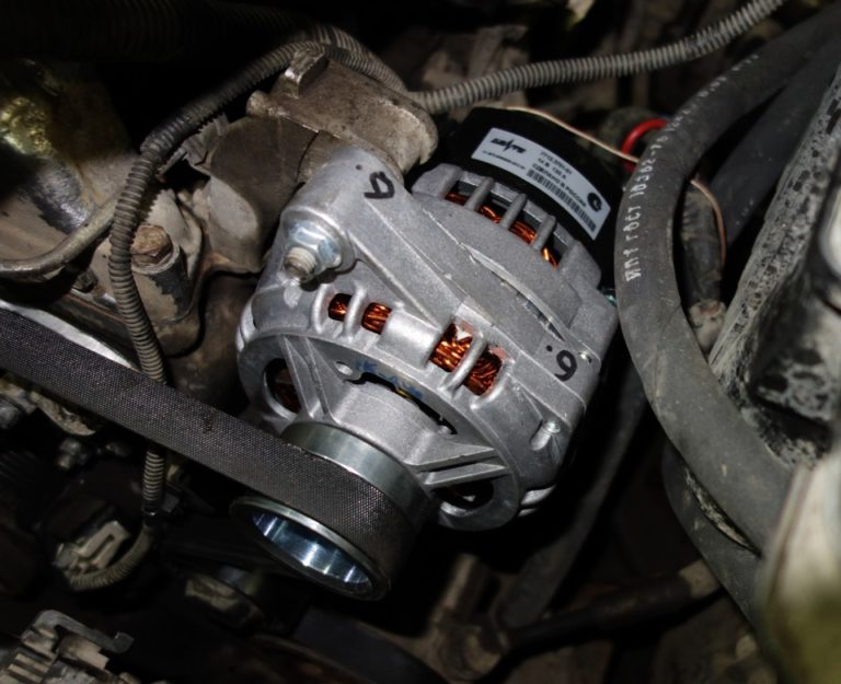 Порядок диагностики и замена щеток генератора на Ниве Шевроле