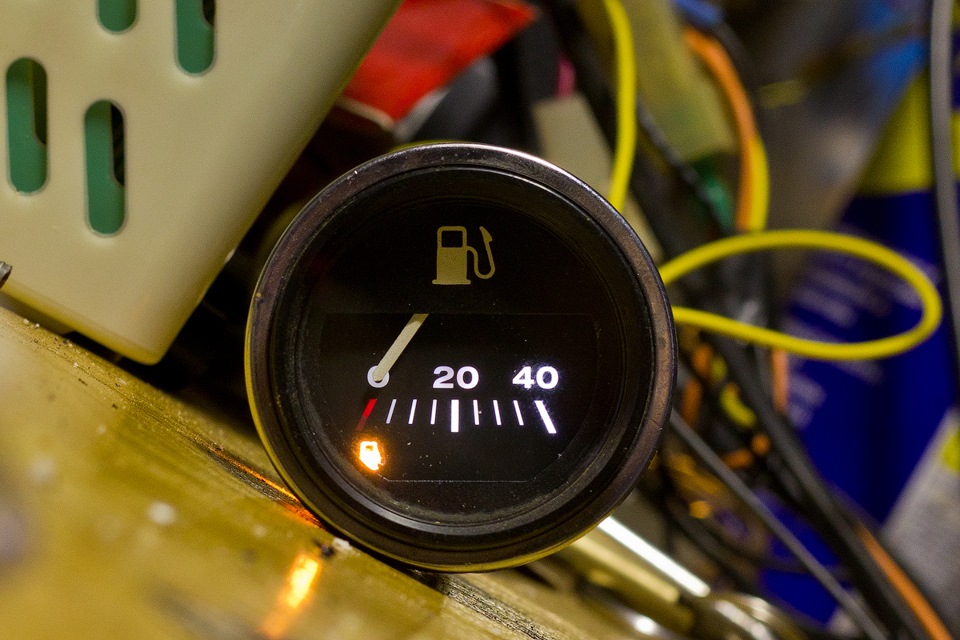 Как подключить датчик температуры двигателя ВАЗ 2106?