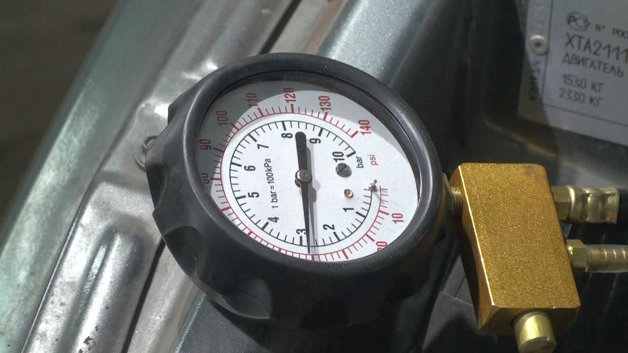 Как выбрать манометр для измерения давления топлива в рампе?