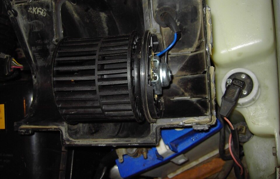 Как заменить мотор печки ВАЗ 2110 нового образца?