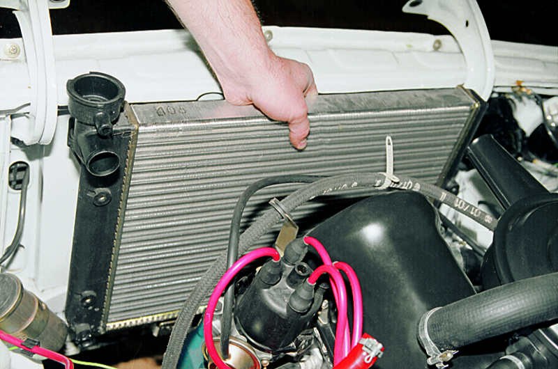Радиатор охлаждения двигателя ваз 2106