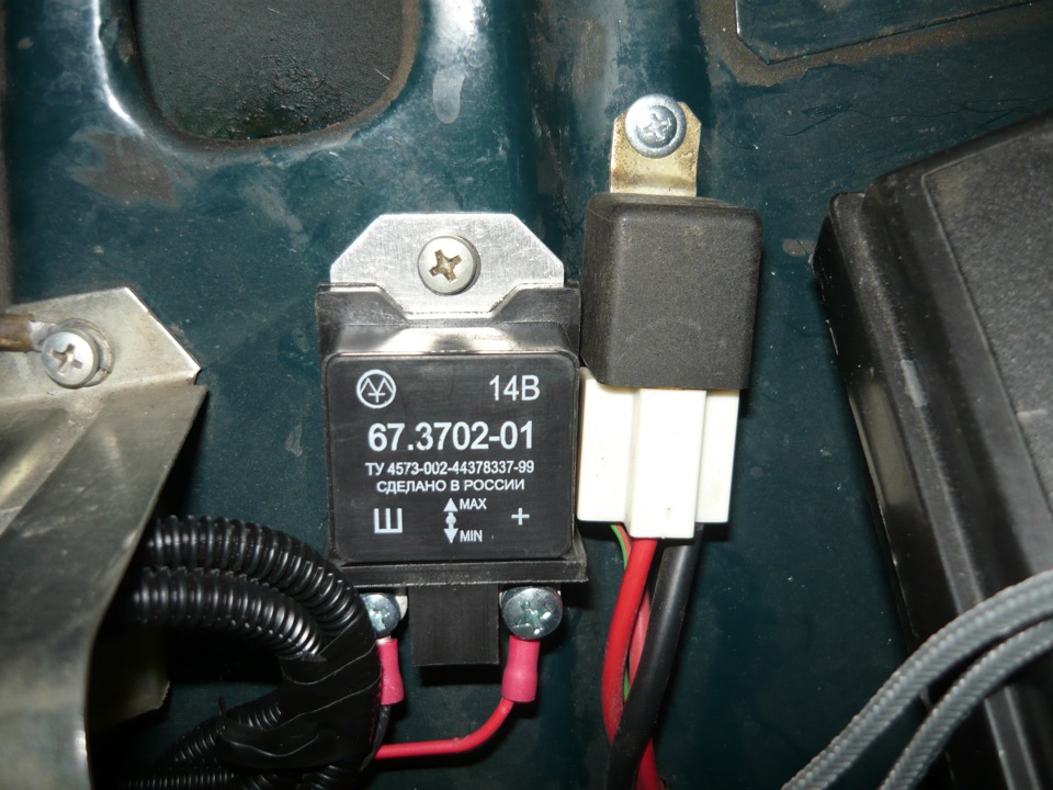 Как устроено реле зарядки аккумулятора ВАЗ 2107?