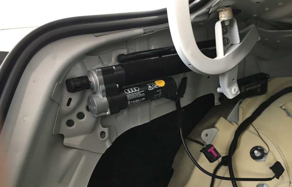 Как сделать электропривод задней двери багажника своими руками?