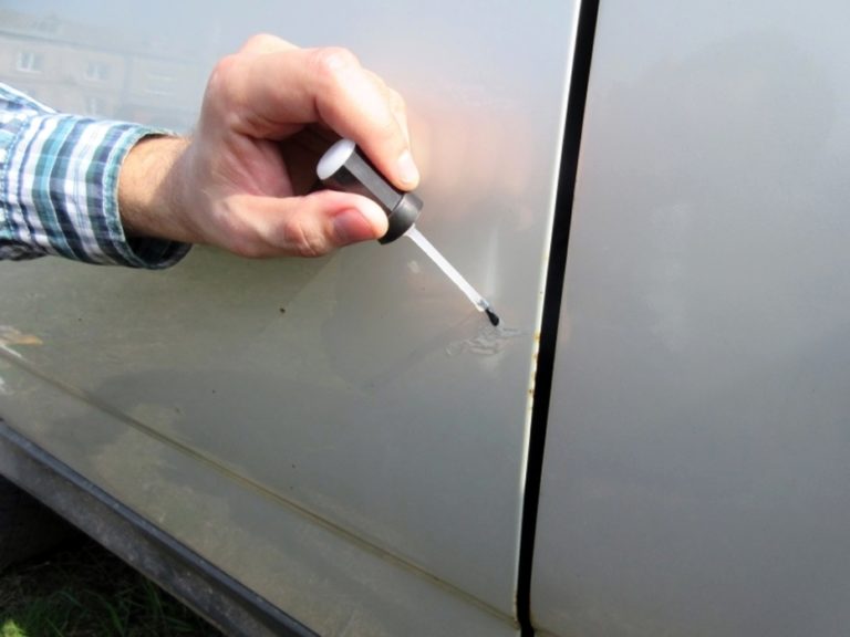 Особенность локального и полного ремонта царапин на кузове машины