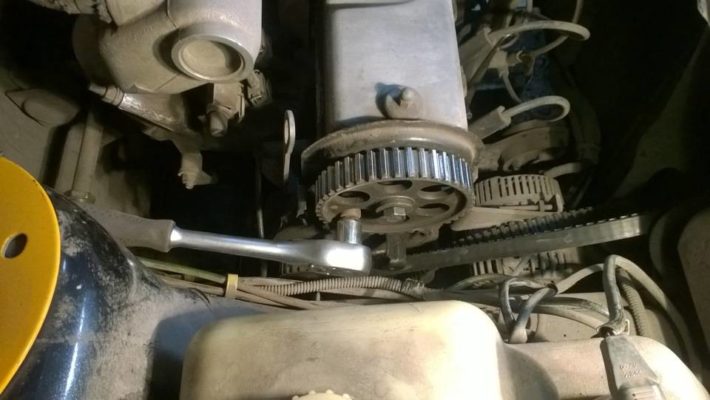 Как заменить помпу и насос масла на ВАЗ 2114