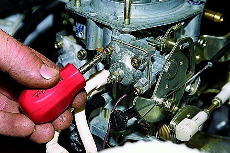 Порядок регулировки холостого хода карбюратора на Ниве